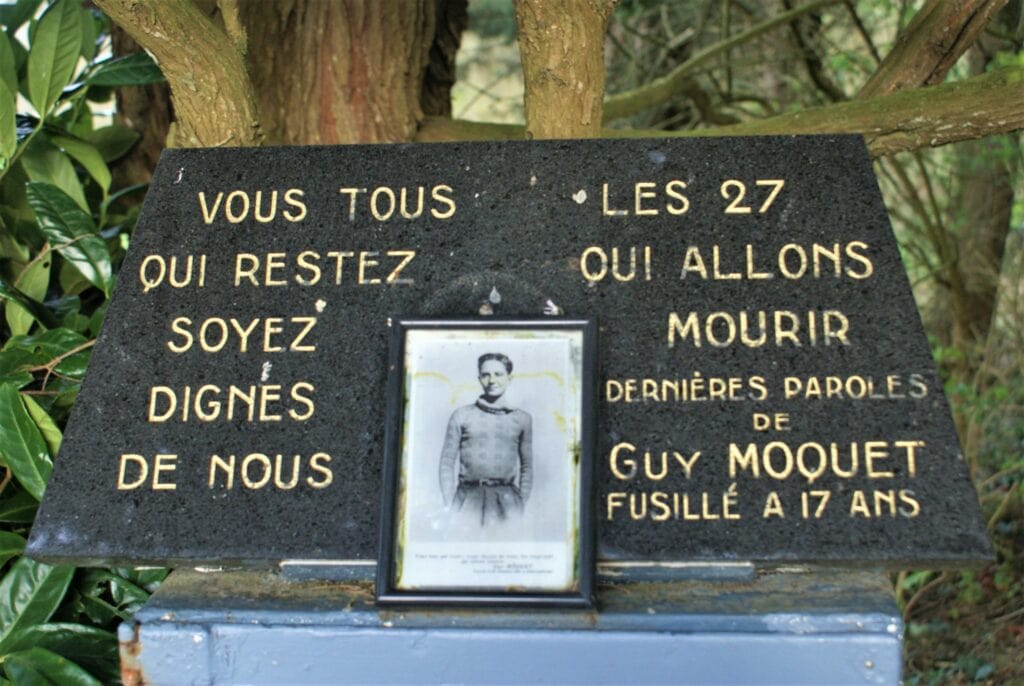 Gedenkstein für Guy Moquet mit seinen letzten Worten